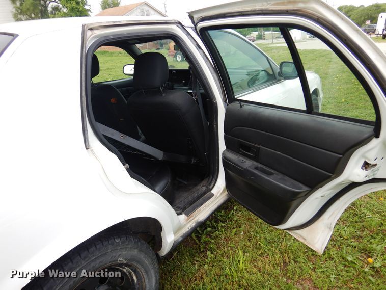 image for item DK0946 2009 Ford Crown Victoria Police Interceptor