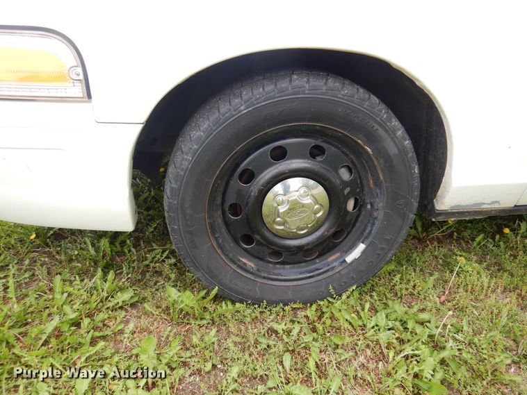 image for item DK0946 2009 Ford Crown Victoria Police Interceptor