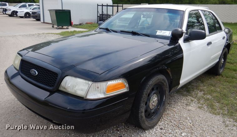 image for item DK0948 2011 Ford Crown Victoria Police Interceptor