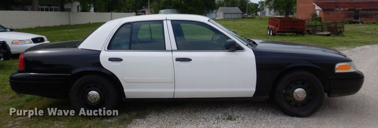 image for item DK0948 2011 Ford Crown Victoria Police Interceptor
