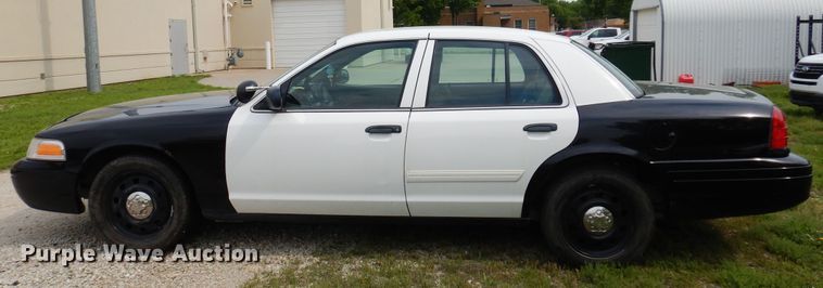 image for item DK0948 2011 Ford Crown Victoria Police Interceptor