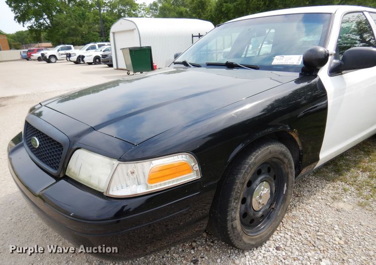 image for item DK0948 2011 Ford Crown Victoria Police Interceptor