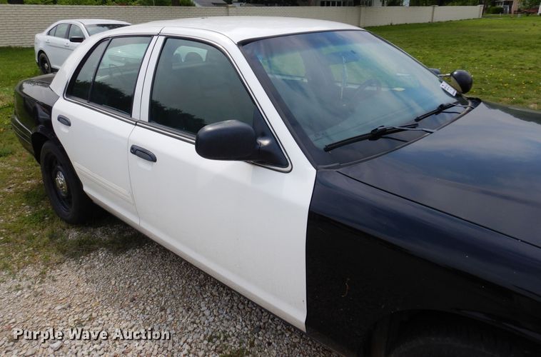 image for item DK0948 2011 Ford Crown Victoria Police Interceptor