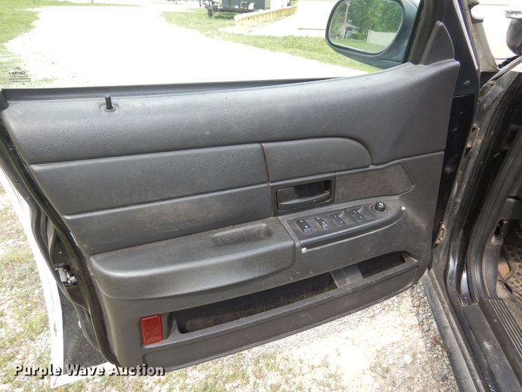 image for item DK0948 2011 Ford Crown Victoria Police Interceptor