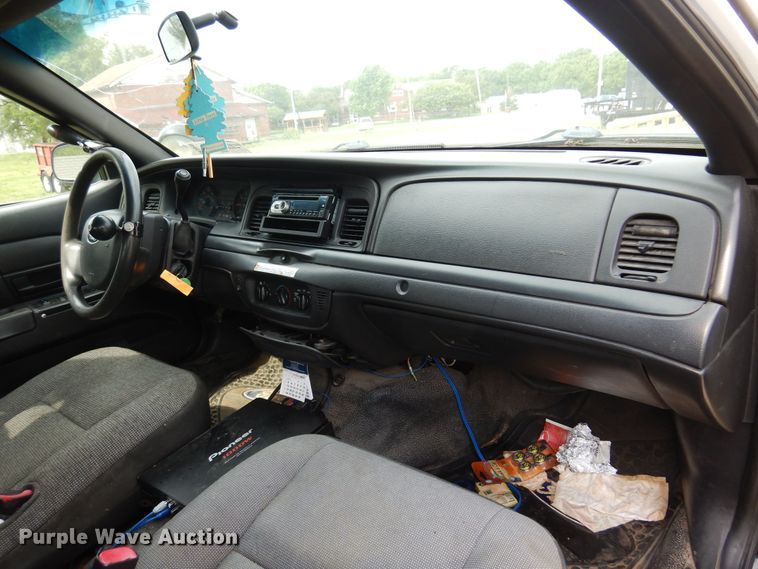 image for item DK0948 2011 Ford Crown Victoria Police Interceptor