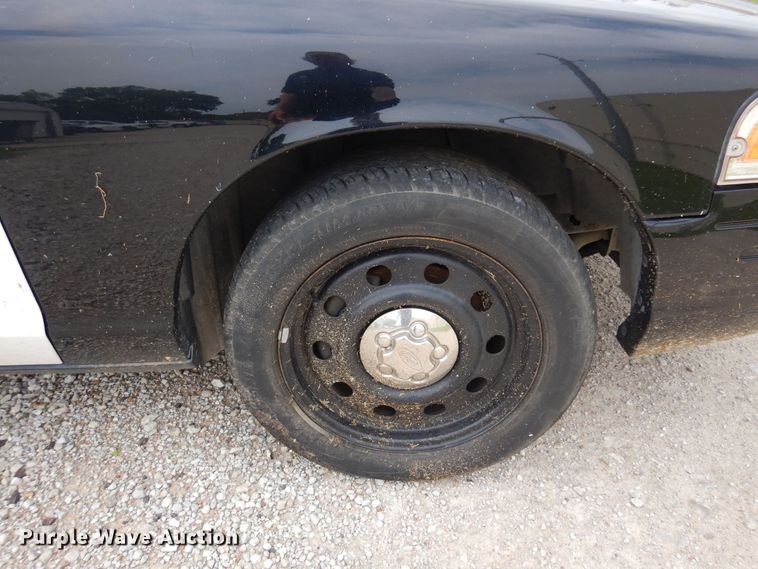 image for item DK0948 2011 Ford Crown Victoria Police Interceptor