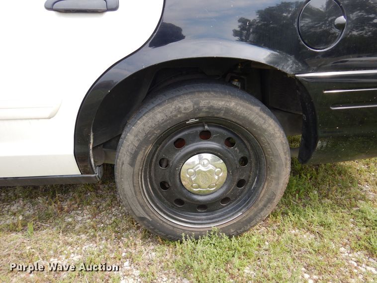 image for item DK0948 2011 Ford Crown Victoria Police Interceptor