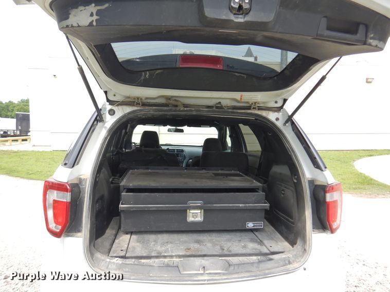 image for item DK0950 2017 Ford Explorer Police Interceptor  SUV