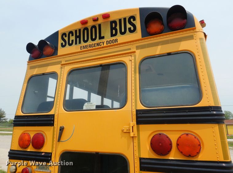 image for item DK0955 2003 Thomas  school bus