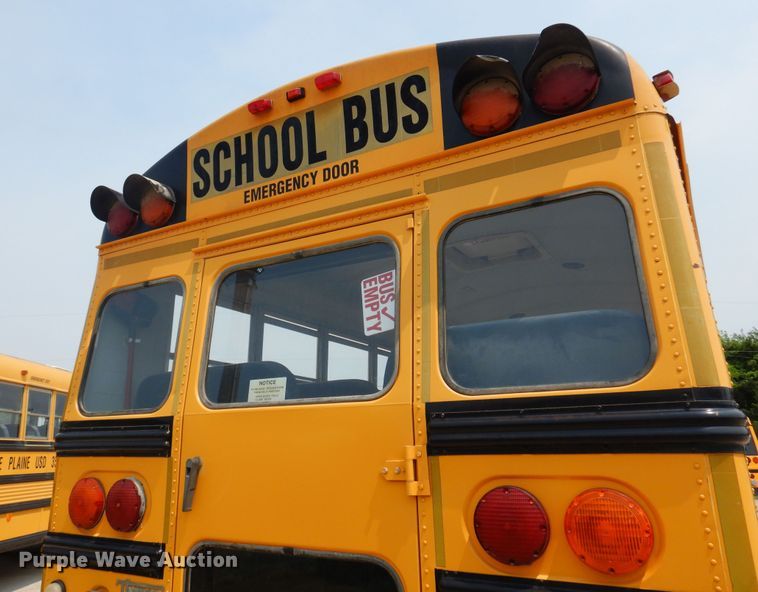 image for item DK0956 2003 Thomas  school bus