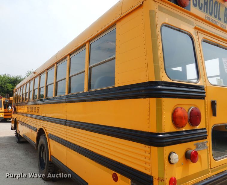 image for item DK0956 2003 Thomas  school bus