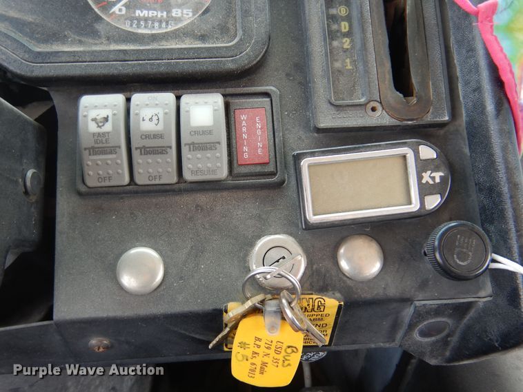 image for item DK0956 2003 Thomas  school bus