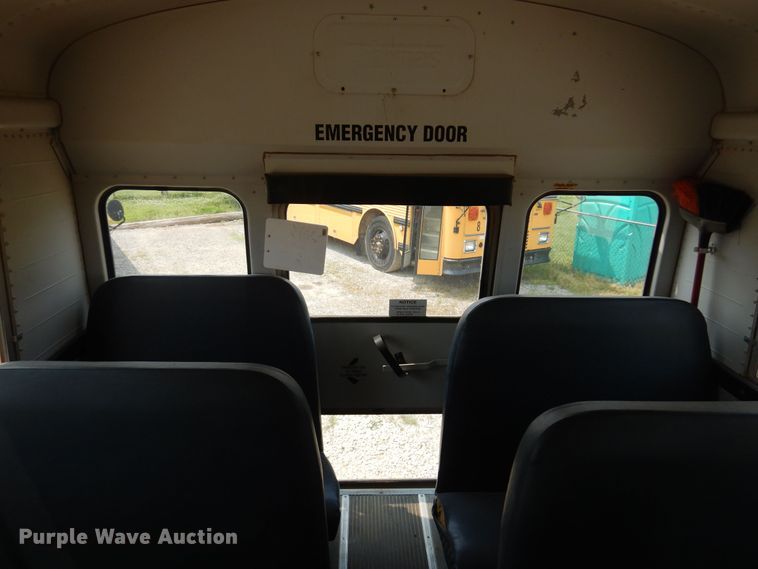 image for item DK0956 2003 Thomas  school bus