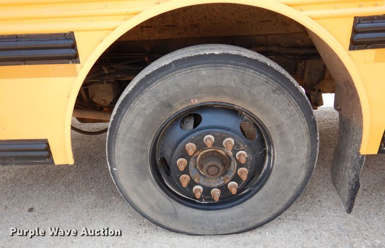 image for item DK0956 2003 Thomas  school bus