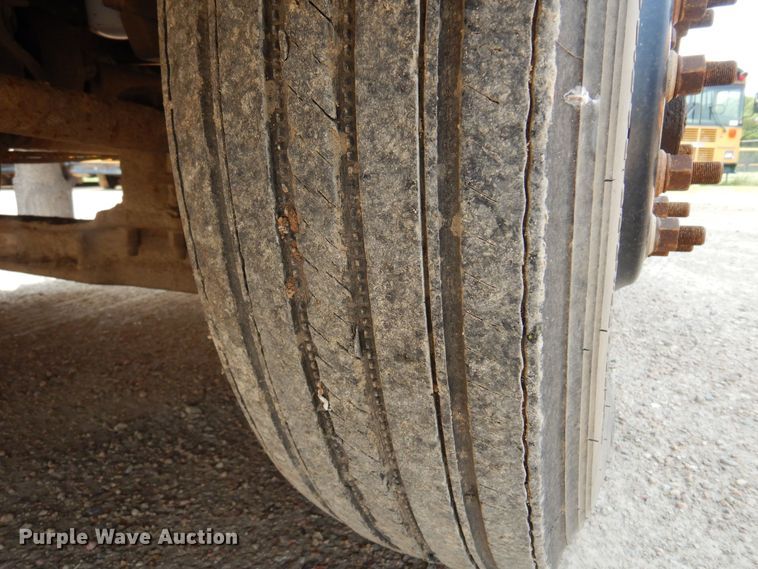 image for item DK0956 2003 Thomas  school bus