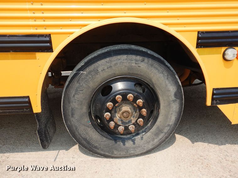 image for item DK0956 2003 Thomas  school bus