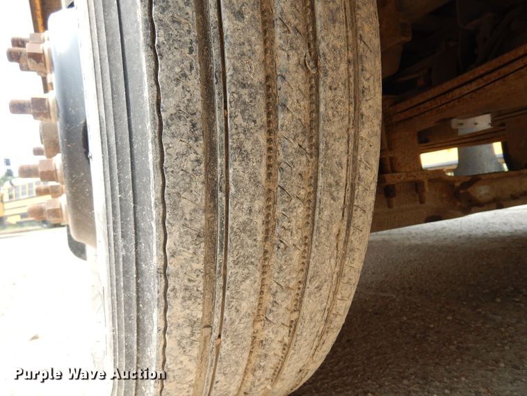 image for item DK0956 2003 Thomas  school bus