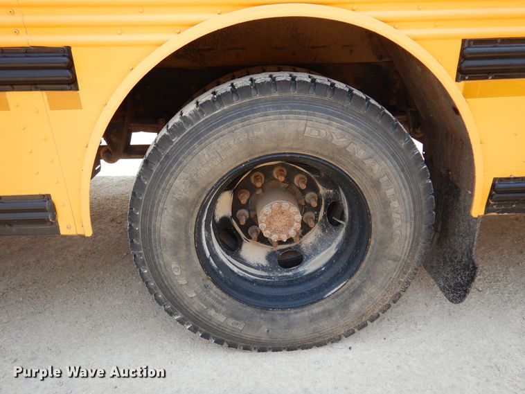 image for item DK0956 2003 Thomas  school bus