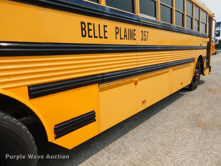 image for item DK0957 2003 Thomas Built  school bus