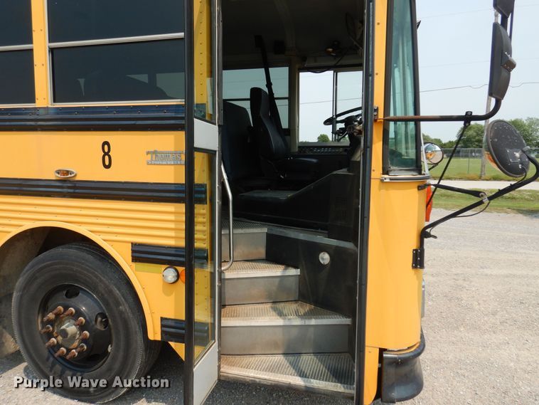 image for item DK0957 2003 Thomas Built  school bus