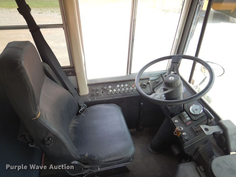 image for item DK0957 2003 Thomas Built  school bus