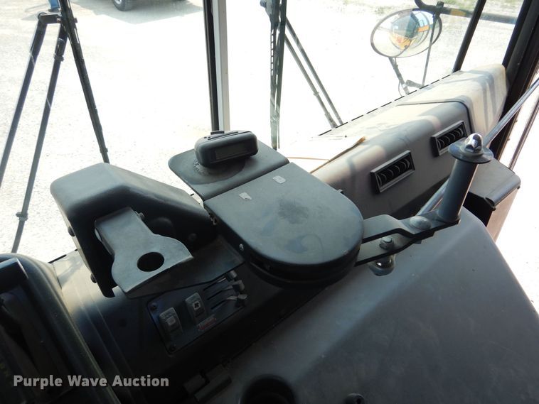 image for item DK0957 2003 Thomas Built  school bus