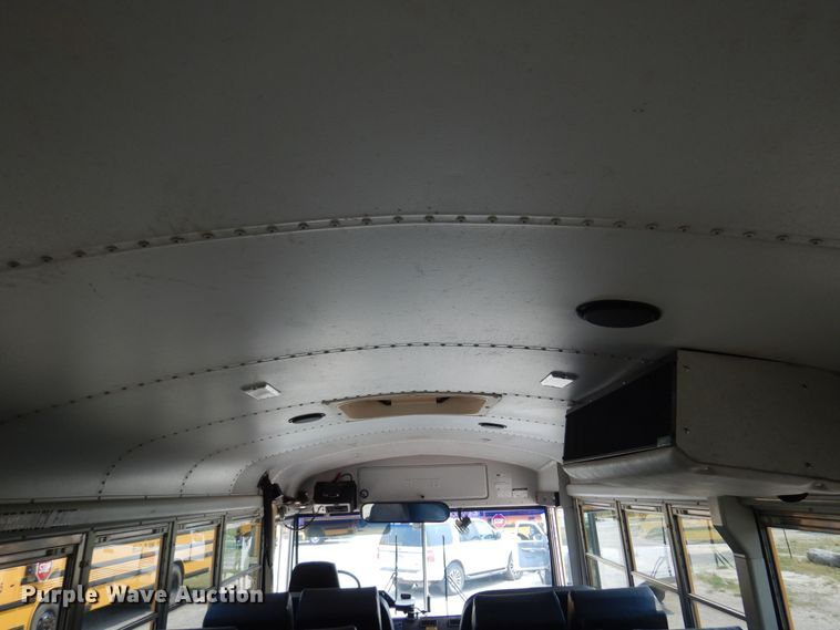 image for item DK0957 2003 Thomas Built  school bus