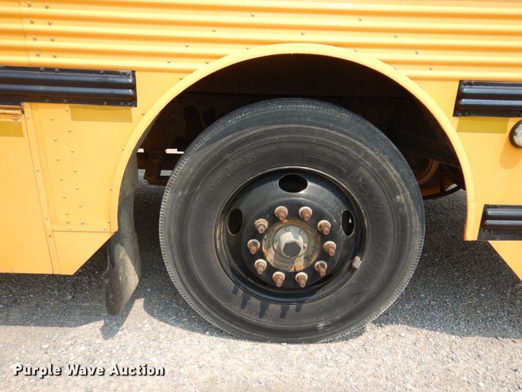 image for item DK0957 2003 Thomas Built  school bus