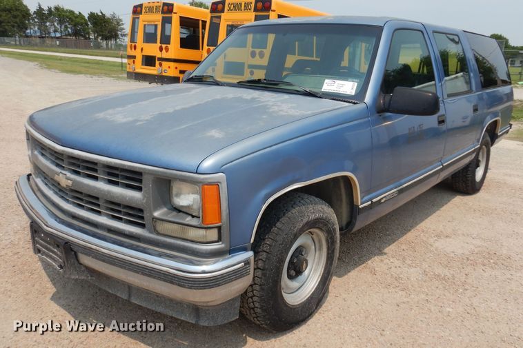 image for item DK0958 1994 Chevrolet Suburban  SUV