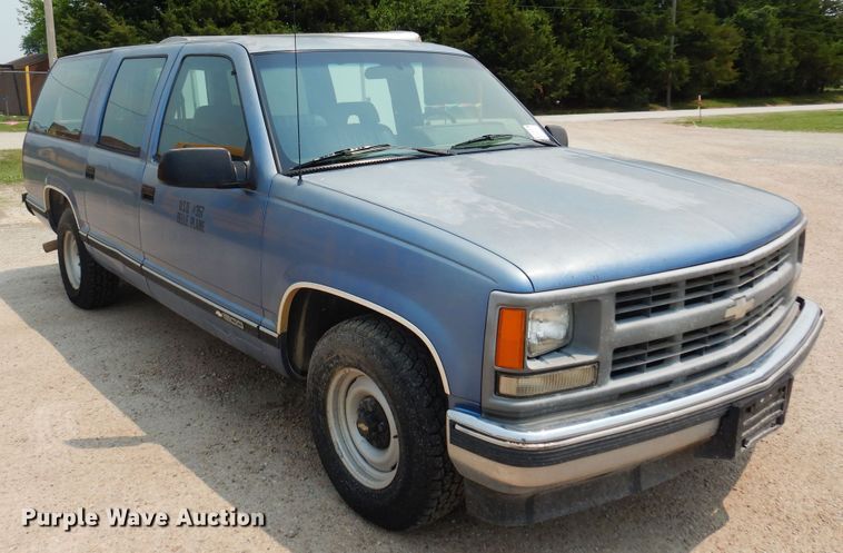 image for item DK0958 1994 Chevrolet Suburban  SUV