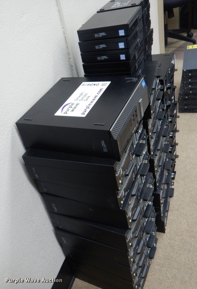 image for item DK0976 (38) Dell CPUs