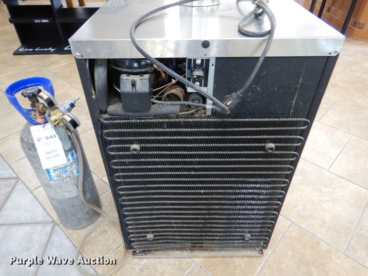 image for item DK7265 Glastender KC24-NC-BS1(R)  kegerator cooler