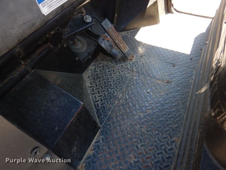 image for item DL4241 2017 Kawasaki Mule 4010  utility vehicle