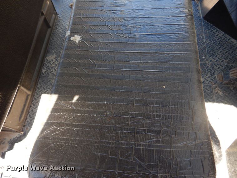 image for item DL4241 2017 Kawasaki Mule 4010  utility vehicle