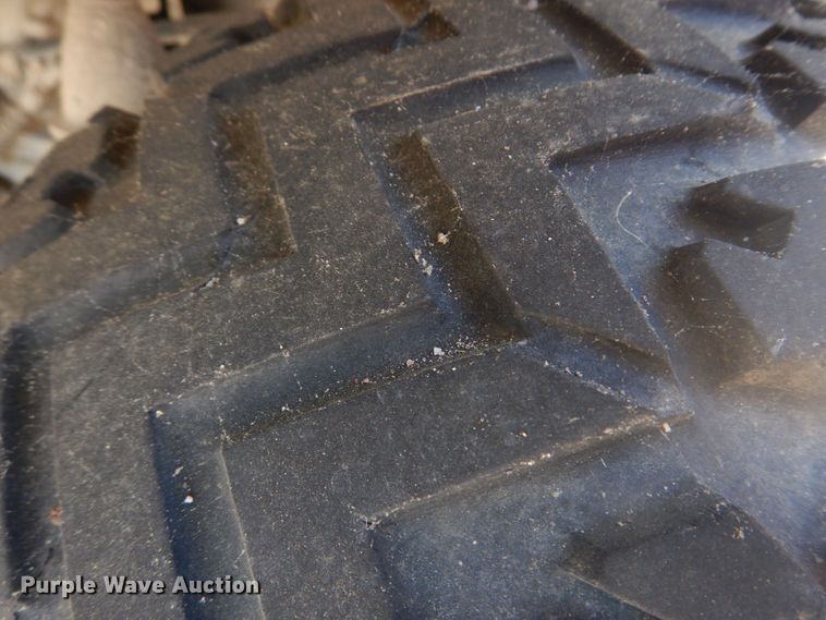 image for item DL4241 2017 Kawasaki Mule 4010  utility vehicle