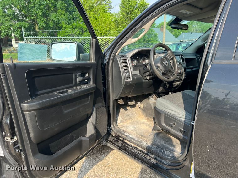 image for item DL4254 2015 Dodge Ram 1500  Crew Cab pickup truck