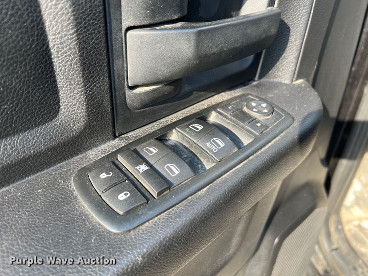 image for item DL4254 2015 Dodge Ram 1500  Crew Cab pickup truck