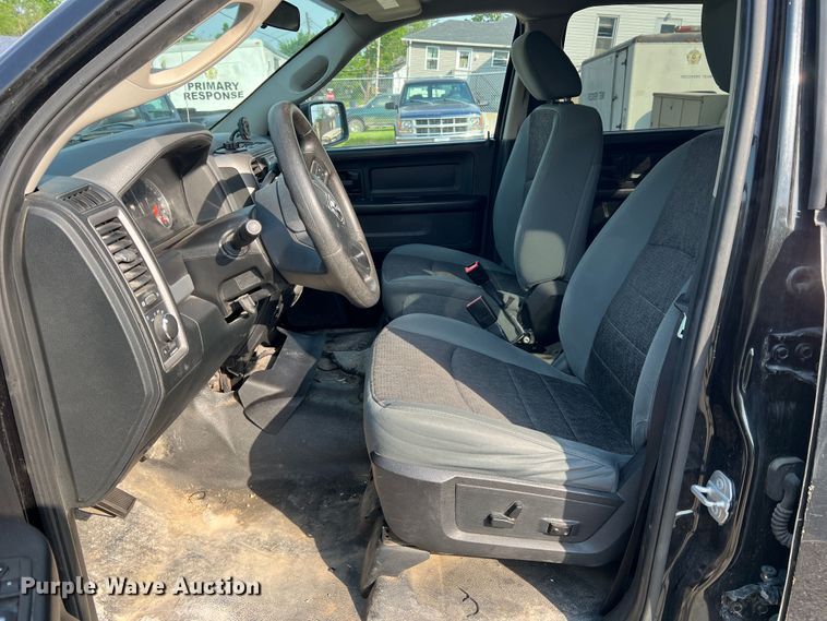 image for item DL4254 2015 Dodge Ram 1500  Crew Cab pickup truck