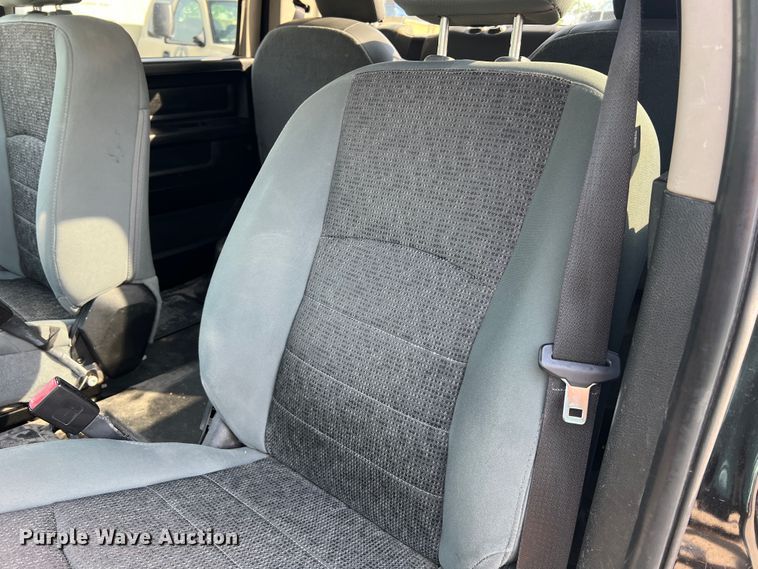 image for item DL4254 2015 Dodge Ram 1500  Crew Cab pickup truck