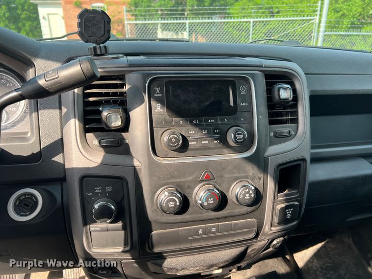 image for item DL4254 2015 Dodge Ram 1500  Crew Cab pickup truck