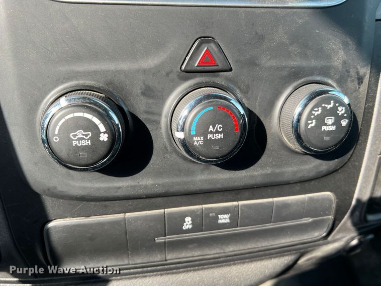 image for item DL4254 2015 Dodge Ram 1500  Crew Cab pickup truck