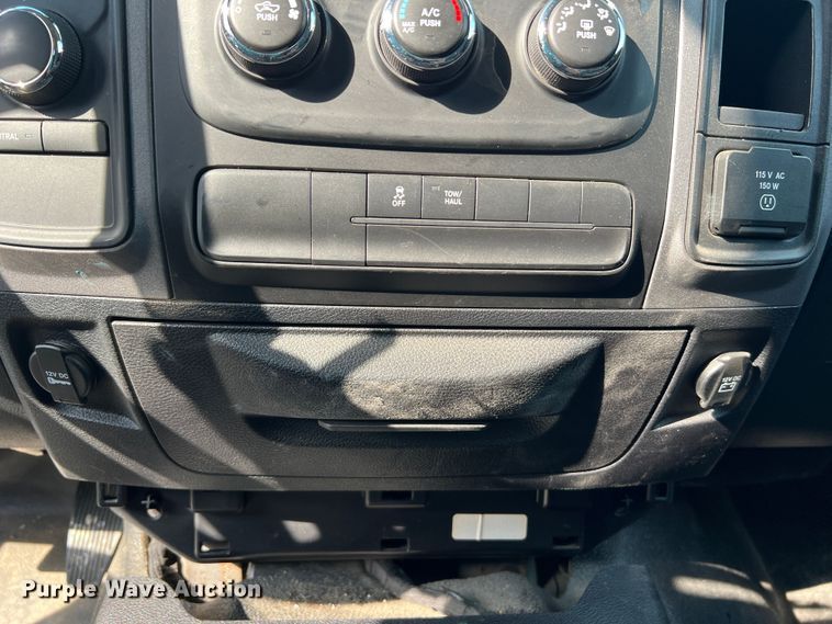 image for item DL4254 2015 Dodge Ram 1500  Crew Cab pickup truck