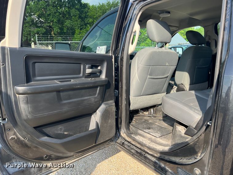 image for item DL4254 2015 Dodge Ram 1500  Crew Cab pickup truck