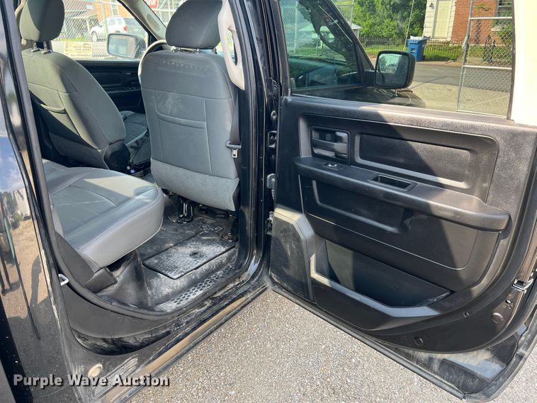 image for item DL4254 2015 Dodge Ram 1500  Crew Cab pickup truck