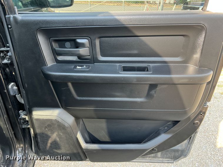 image for item DL4254 2015 Dodge Ram 1500  Crew Cab pickup truck