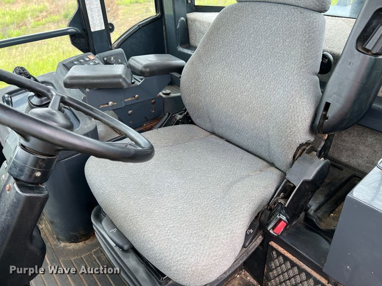 image for item DL4278 2007 John Deere 444J  high lift wheel loader