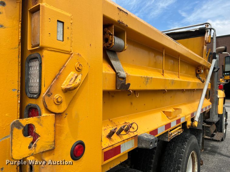 image for item DL4279 2009 International WorkStar 7400  dump truck