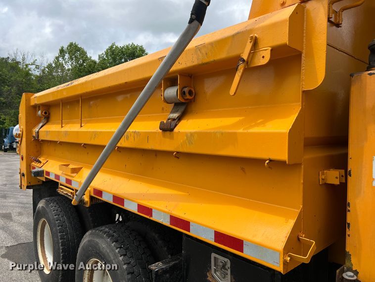 image for item DL4279 2009 International WorkStar 7400  dump truck
