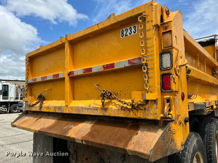 image for item DL4279 2009 International WorkStar 7400  dump truck