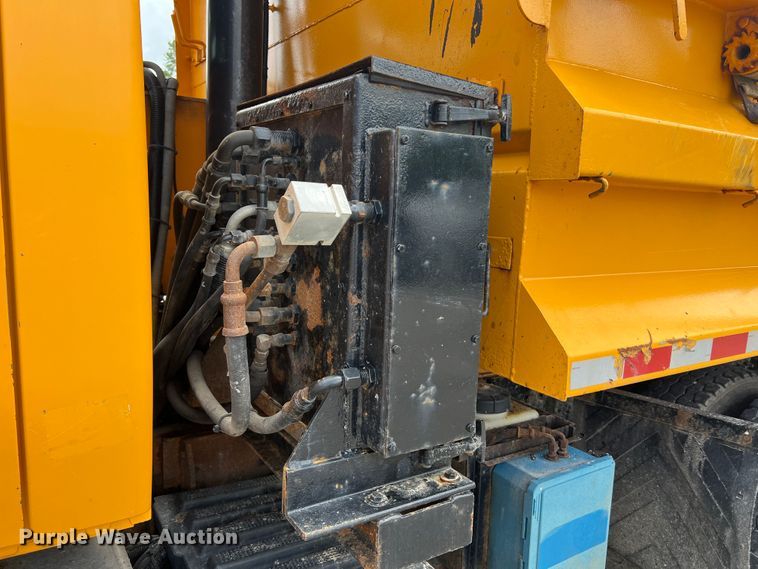image for item DL4279 2009 International WorkStar 7400  dump truck
